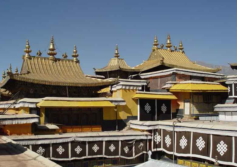 Potala Palace: 
Tibet - Lhasa; 
Travel in Lhasa, Tibet 