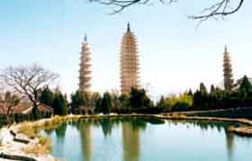 Three Pagodas: 
Yunnan - Dali; 
Travel in Dali, Yunnan 
