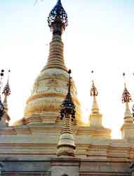 Manfeilong Pagoda: 
Yunnan - Jinghong; 
Travel in Jinghong, Yunnan 
